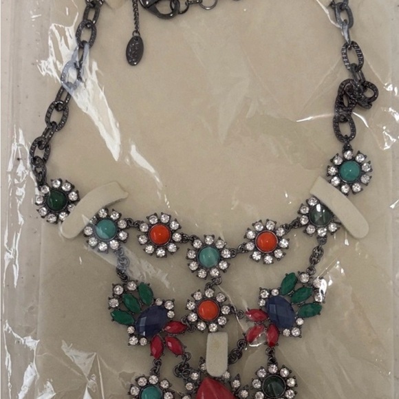 🇮🇳🥻NWT Amrita Singh Vibrant Gemstone Statement Necklace Red Green Blue Teal - Picture 3 of 5